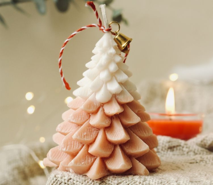 Unique Christmas Tree Scented Candle (Orange) Unique Christmas Tree Scented Candle (Orange)