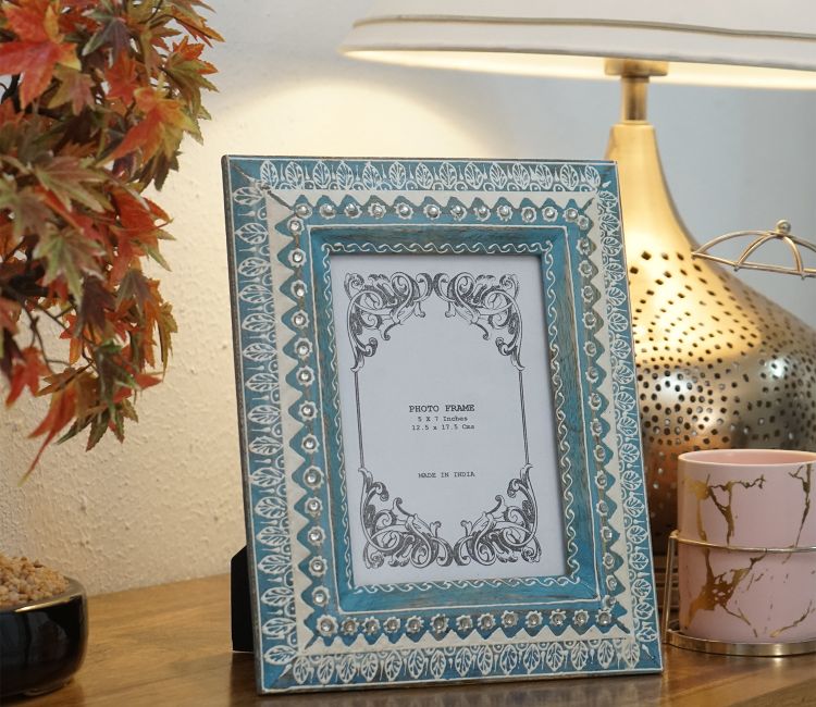 Buy Single Photo Frames Online | 150+ New Designs